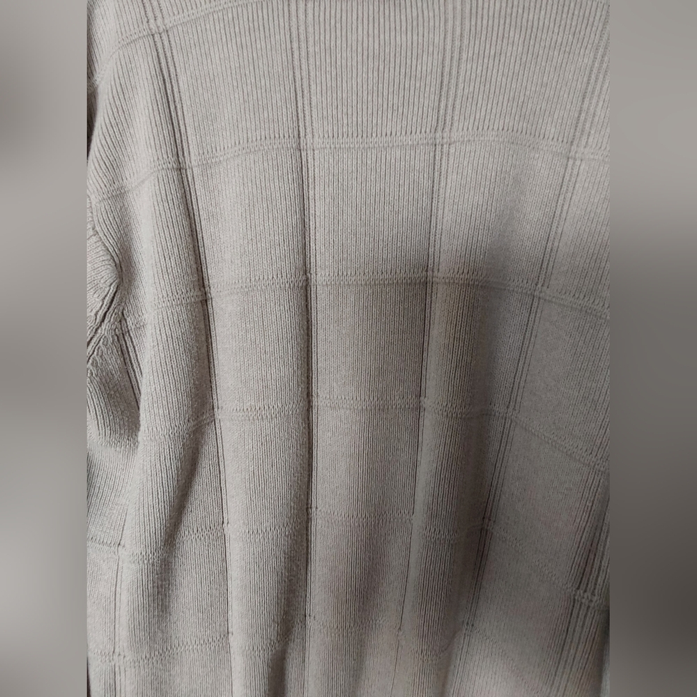 Arrow Sweater, Men's Size Large Cream Color Arrow Sweater - Picture 3 of 4